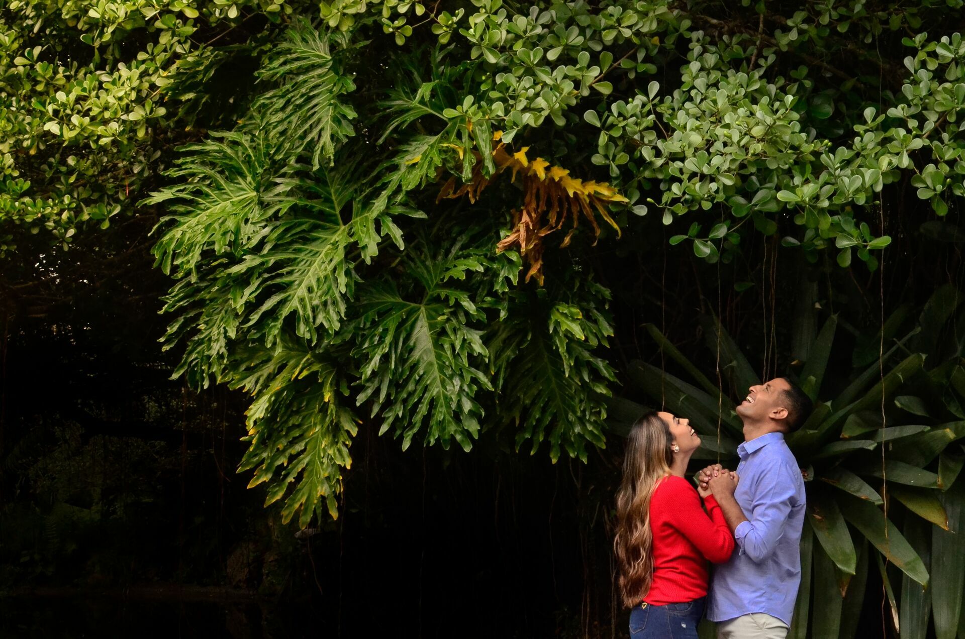 Foto Cores no ensaio fotográfico pré casamento Foto Cores no ensaio fotográfico pré casamento - Imagem 4