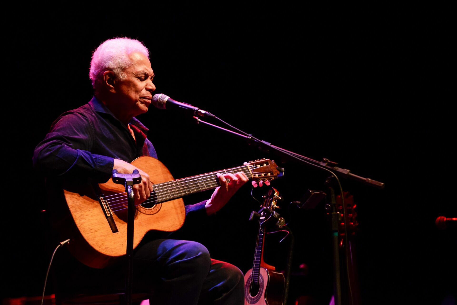 Foto Fotografia de Show - Brasília - Paulinho da Viola Foto Fotografia de Show - Brasília - Paulinho da Viola - Imagem 11