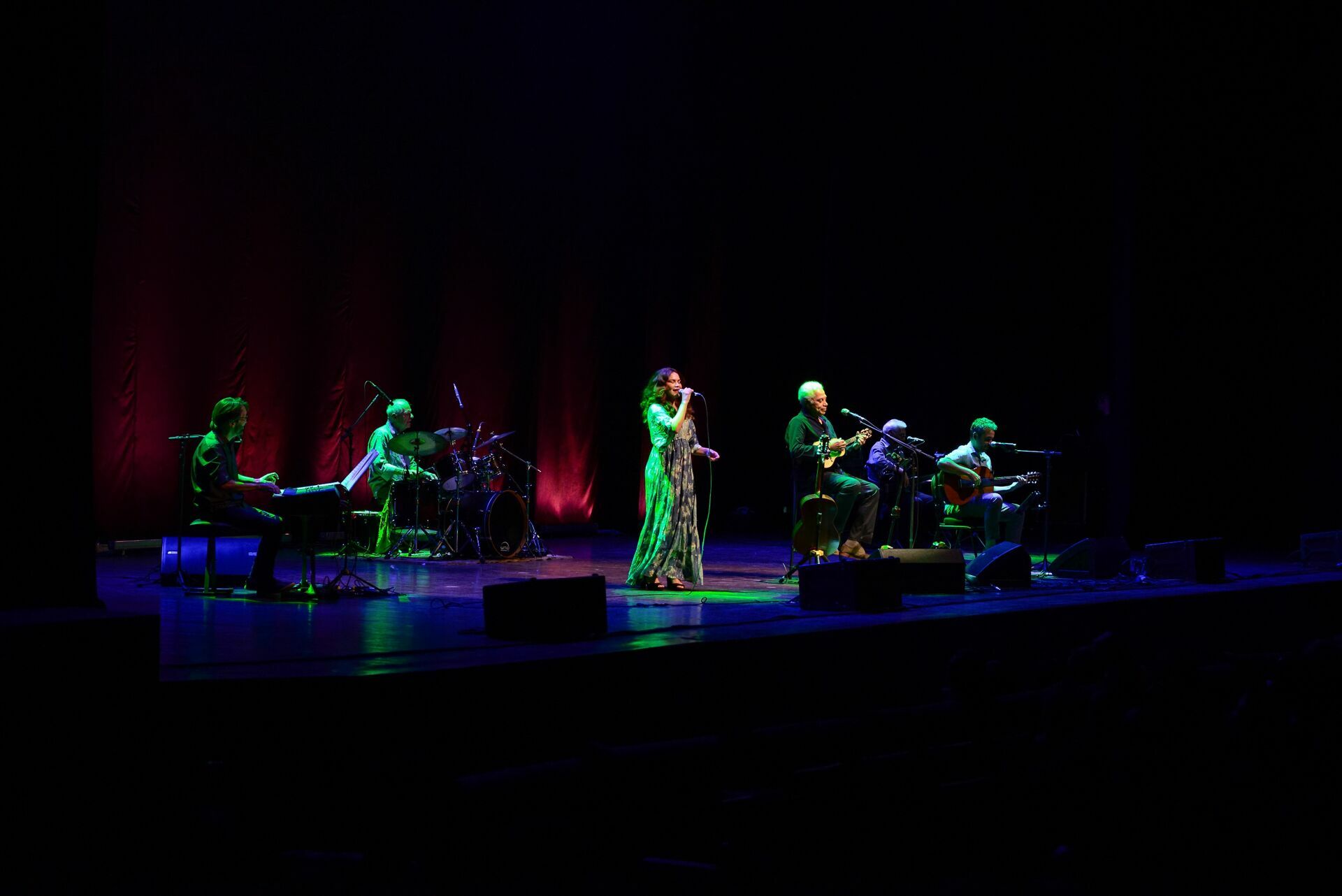 Foto Fotografia de Show - Brasília - Paulinho da Viola Foto Fotografia de Show - Brasília - Paulinho da Viola - Imagem 23