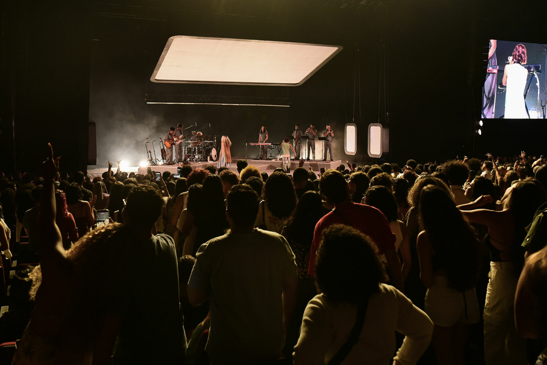 Foto AnaVitória brilham no palco do Centro de Convenções Ulysses Guimarães Foto AnaVitória brilham no palco do Centro de Convenções Ulysses Guimarães - Imagem 39