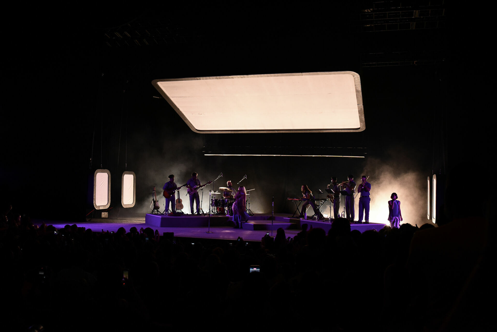 Foto AnaVitória brilham no palco do Centro de Convenções Ulysses Guimarães Foto AnaVitória brilham no palco do Centro de Convenções Ulysses Guimarães - Imagem 36