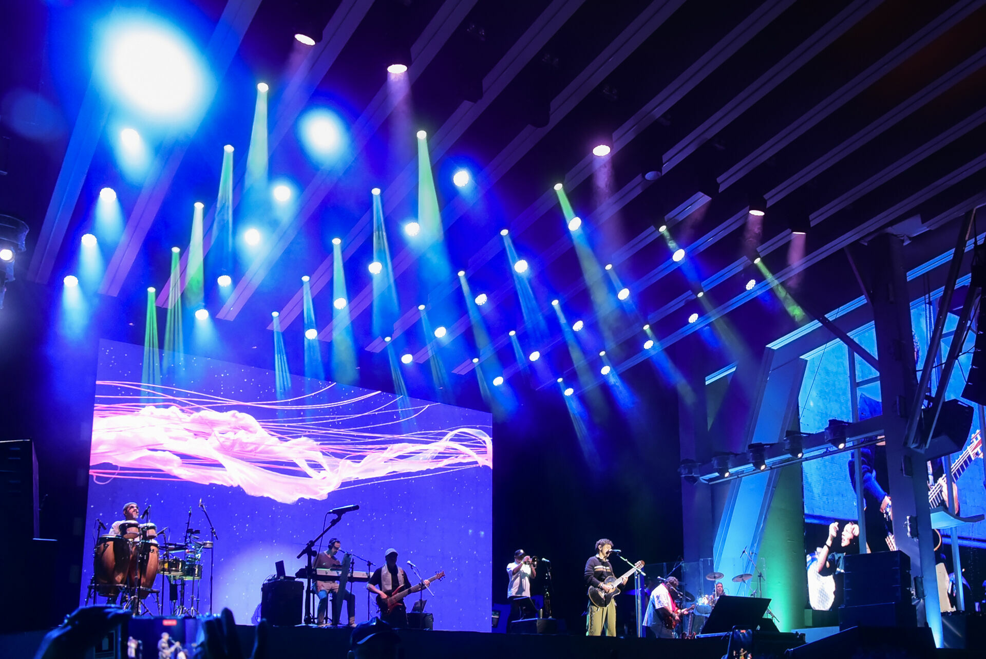 Foto Na Praia - O mega festival musical de BrasÃƒÆ’Ã‚Â­lia  - Imagem 1